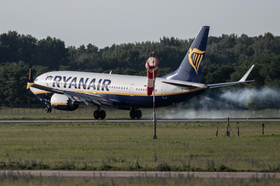 Kényszerleszállást hajtott végre Budapesten egy Ryanair-gép
