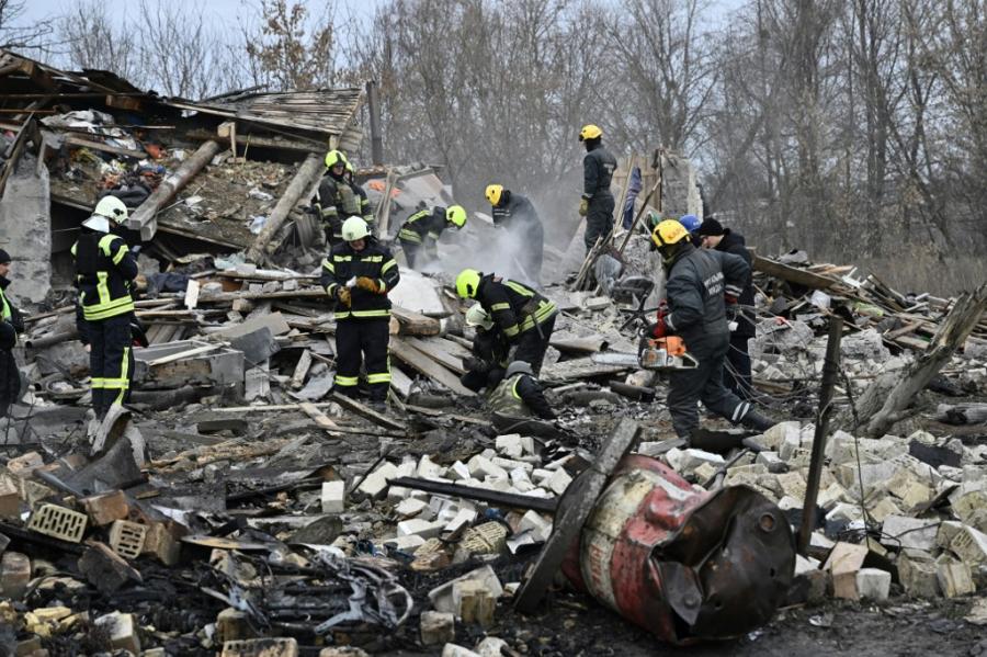 Nők és gyerekek is megsérültek az Ukrajna tíz megyéjét érő csütörtöki orosz csapásokban