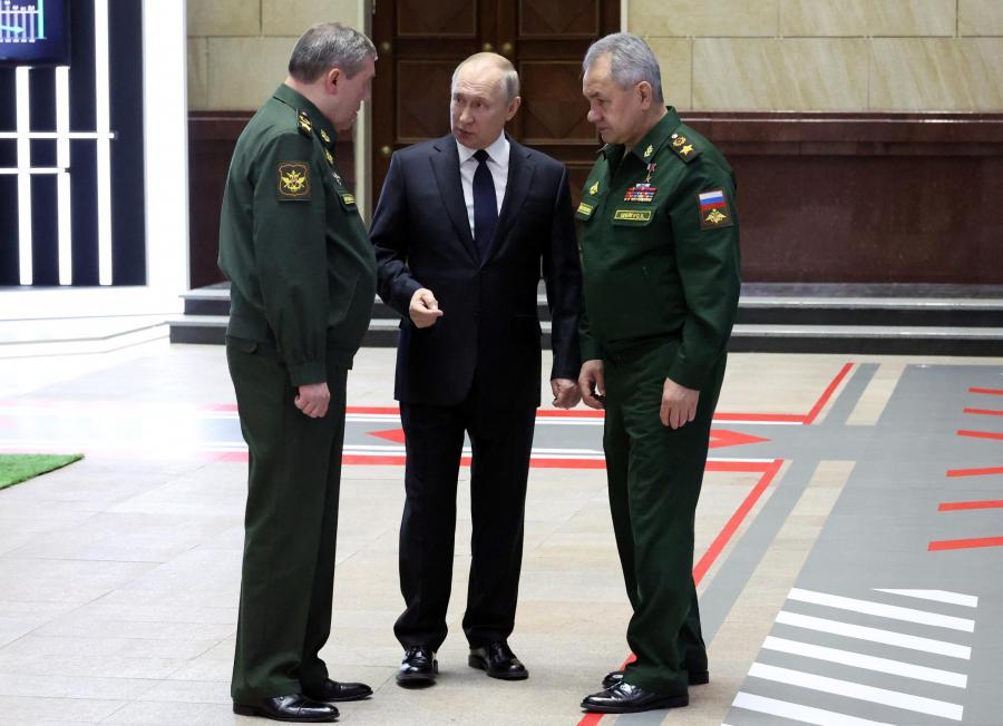 Egy sittes szakács esete a tábornokokkal – Valaki elszámolta magát, úgy tűnik, Vlagyimir Putyint is rendreutasították