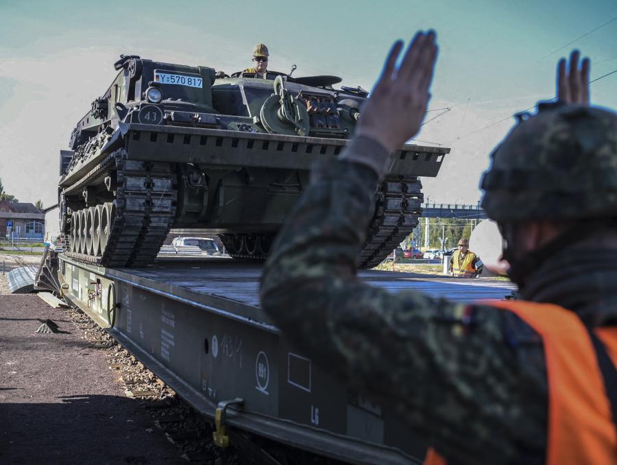 Hivatalos, Németország Leopard harckocsikat küld Ukrajnának