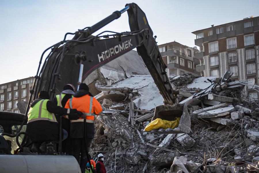 Humanitárius segélyszállítmányokat szervez a törökoroszági és szíriai földrengés túlélői számára az Európai Unió