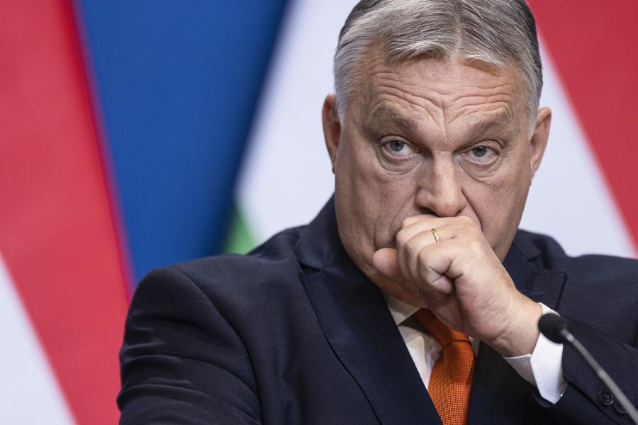 Kevés az Európai Bizottságnak az Orbán-kormány ajánlata, minden köztisztviselőnek távoznia kellene az alapítványi kuratóriumokból