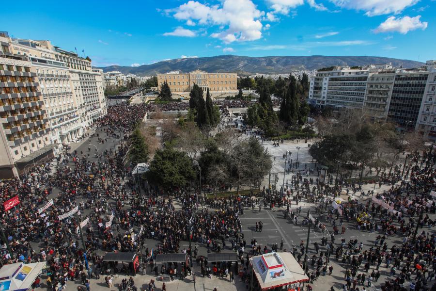 Tömegek vonultak utcára Görögországban, hogy így követeljék ki az elmaradt vasúti fejlesztéseket 
