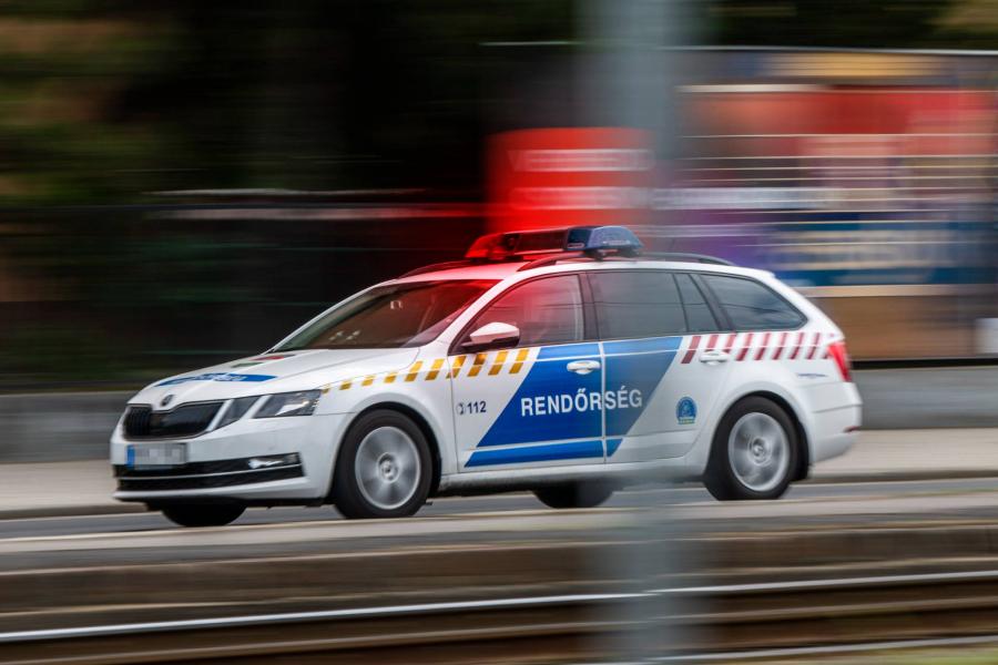 Gyalogosokat sodort el egy autós a Hungária körút és a Kerepesi út sarkán