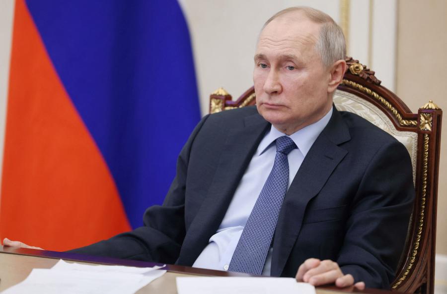 Vlagyimir Putyin elment az oroszok által kilenc éve megszállt Krímbe, világossá téve, hogy nincs béke