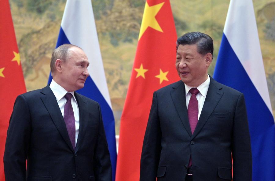 Vlagyimir Putyin önzetlenül segít az afrikai éhezőknek, a kínai elnök megdicsérte, hogy vezetésével nőtt a jólét Oroszországban