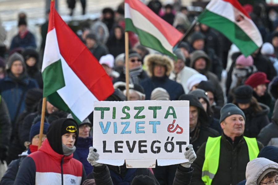 Újra elbuktak Debrecenben az akkumulátorgyáras népszavazási kérdések 