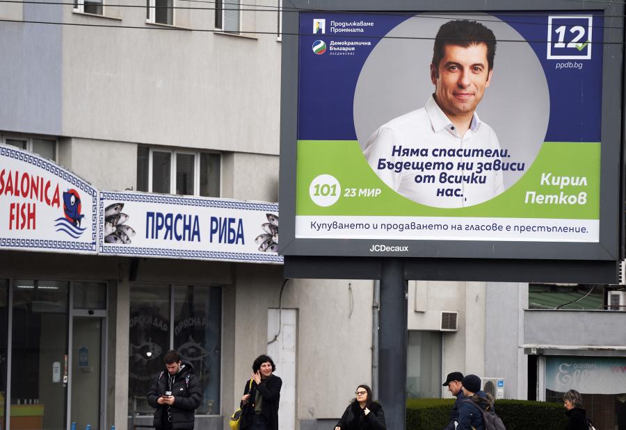 Bulgáriában a korrupciót is háttérbe szorította a háború