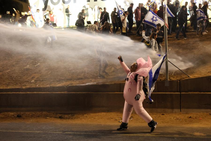 Nem hisznek Netanjahunak, újra százezrek tüntettek a tervezett igazságügyi reformok ellen Izraelben
