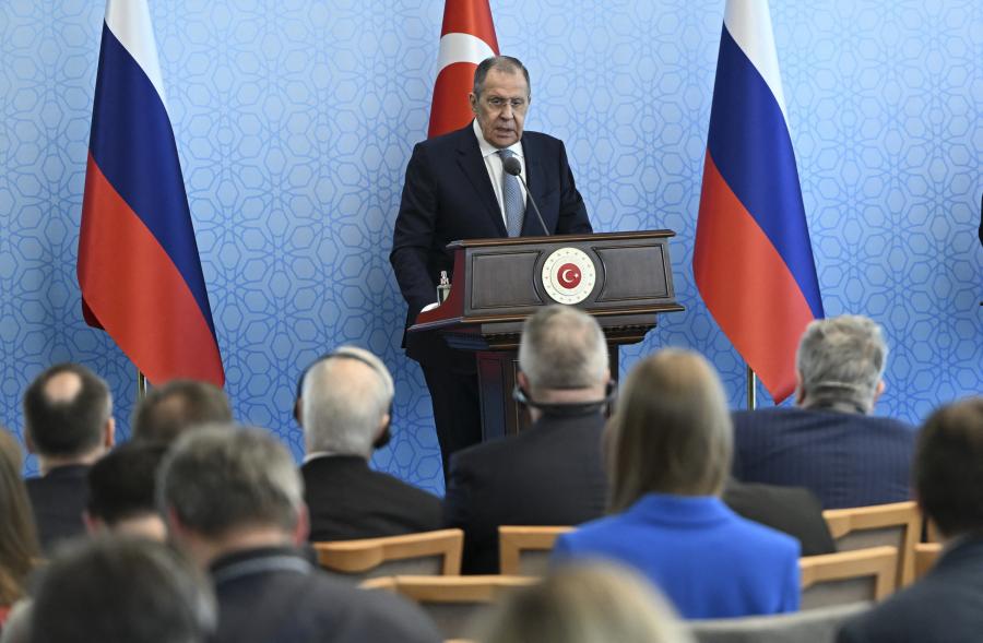 Szergej Lavrov szerint kútba eshet a gabonamegállapodás, ha nem hárítják el az orosz gabona- és műtrágyaexport akadályait