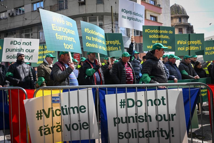 Román gazdák tiltakoztak az országot elárasztó ukrán gabona miatt