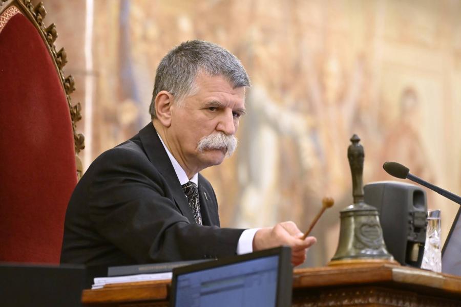 Alkotmánybíróság: Kövér László az Országházból kitilthatja a képviselőket, az irodaházból nem