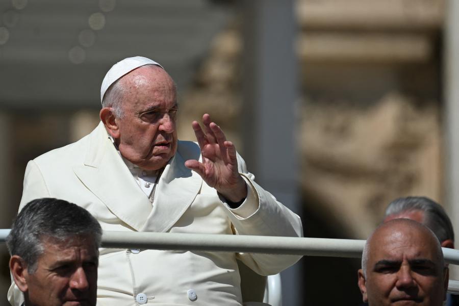 Pápalátogatás: alig egy hét van hátra, de még tart az egyeztetés a lezárásokról