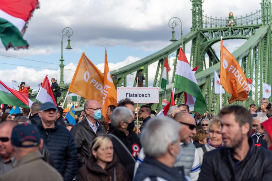 Medián: a fideszesek több mint egyharmada is úgy látja, hogy szívatja Budapestet az Orbán-kormány
