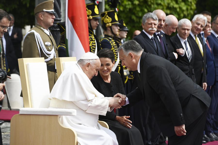 A pápalátogatás nyilvános eseményeire sem engedte be a kormány a Magyar Hangot