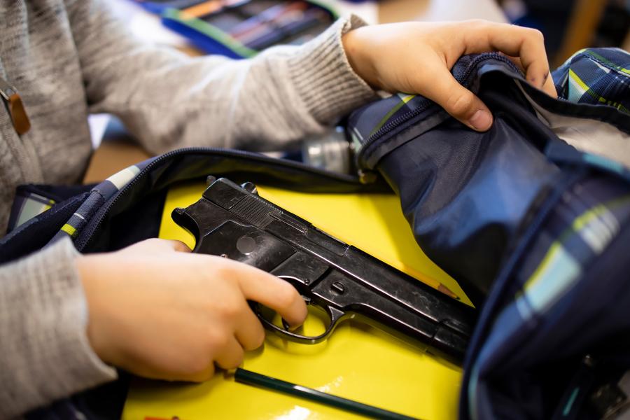 Hetedikes diák lövöldözött egy belgrádi iskolában