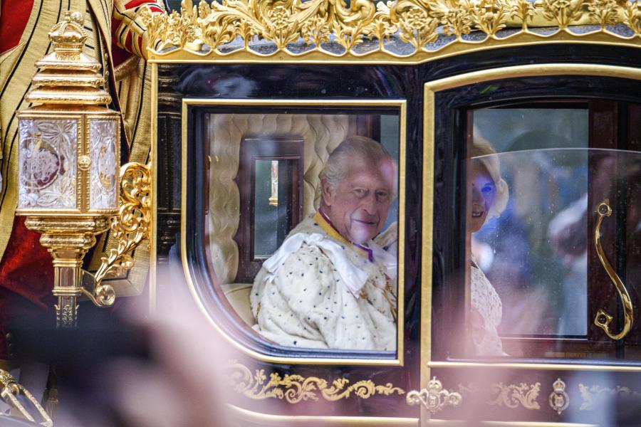 A király, aki 70 éven át csak várt – Galéria III. Károly koronázási ünnepségéről