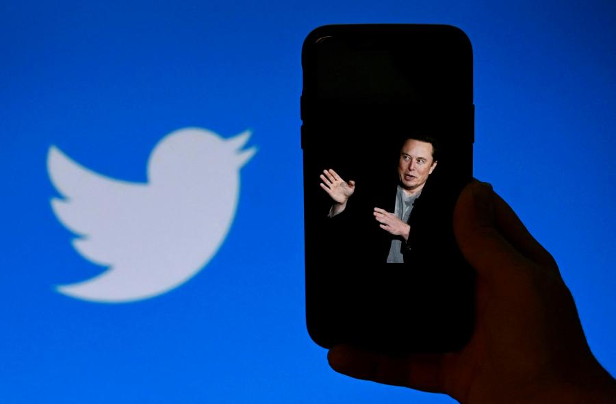 Elon Musk távozik a Twitter vezérigazgatói posztjáról