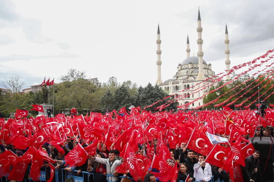A török ellenzék rengeteg ponton különbözik a magyartól, így van esélye, hogy legyőzze Erdoğant