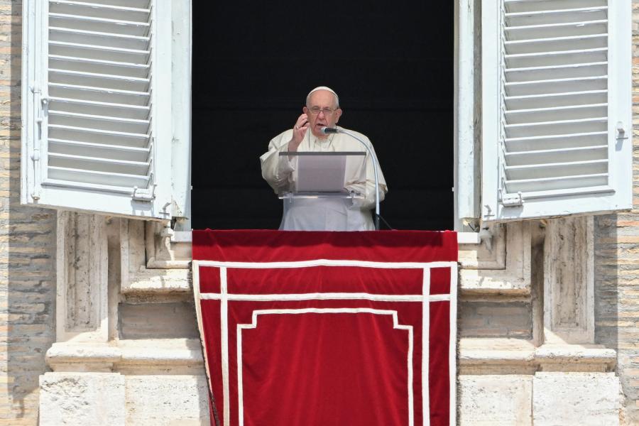 Ferenc pápa: a fegyverek elpusztítják a béke minden reményét