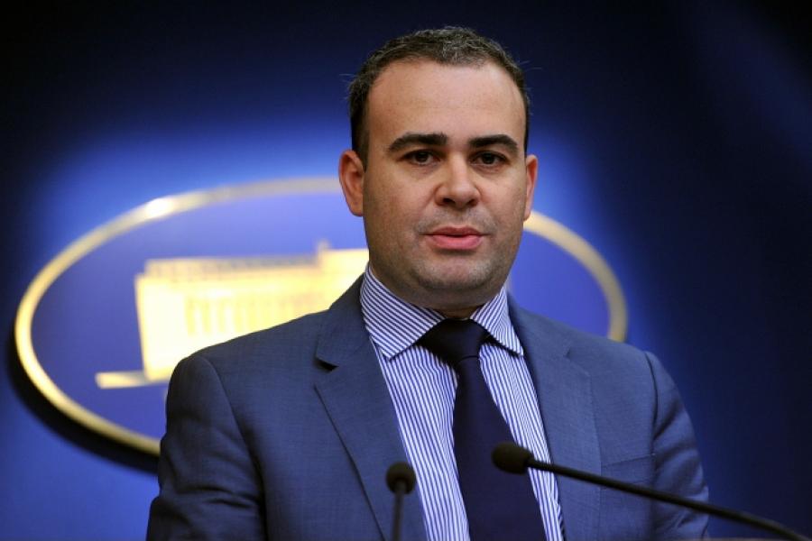 Feladta magát Olaszországban a korrupció miatt elítélt volt román pénzügyminiszter