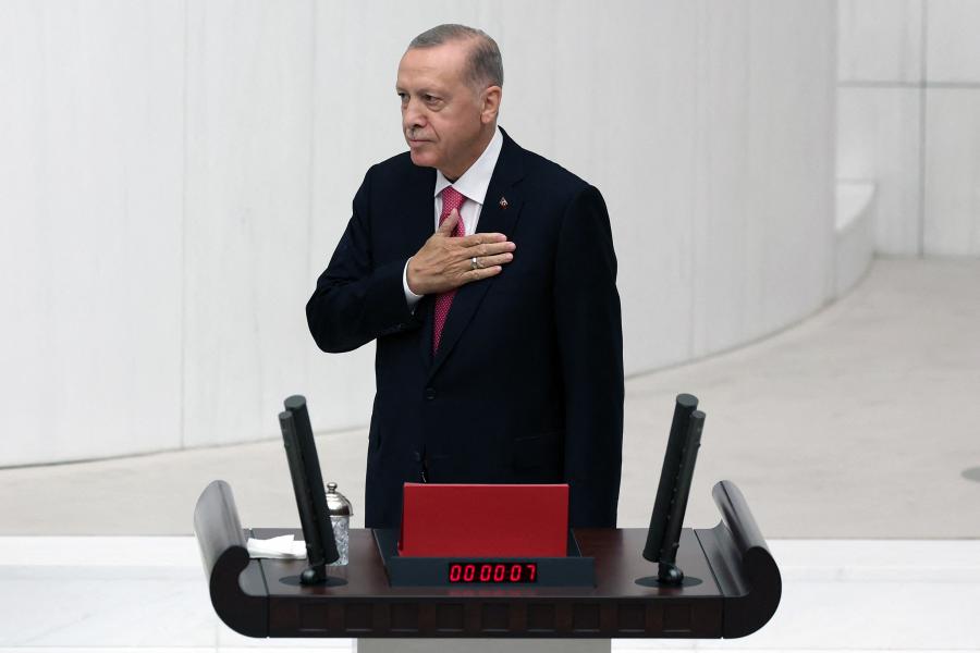 Erdogan letette harmadik hivatali esküjét 