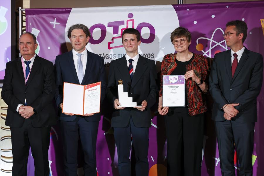 „Ne a díjakért dolgozzatok!” – Átadták az Országos Tudományos és Innovációs Olimpia díjait Budapesten