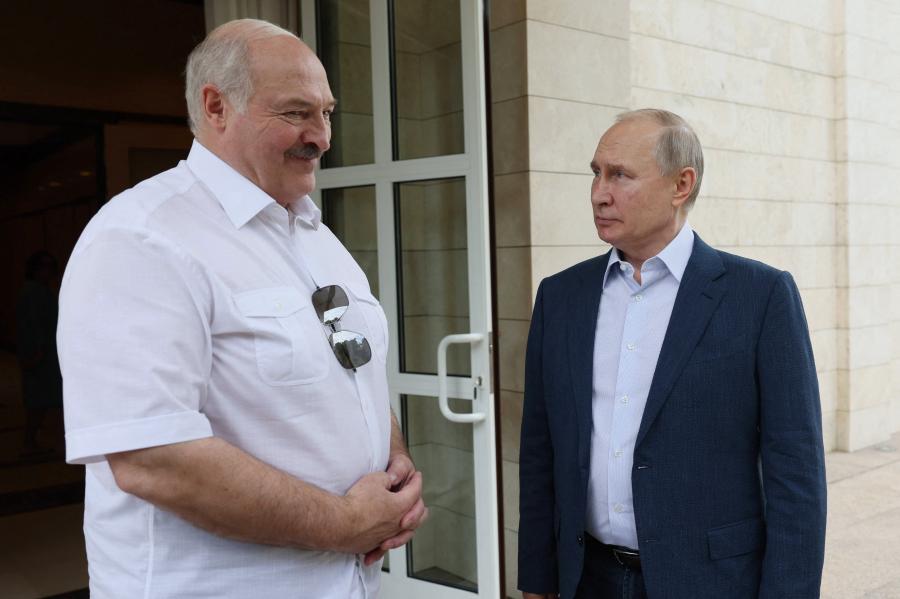 Putyin közölte, hogy mikor kezdik el telepíteni Belaruszban az atomfegyvereket 