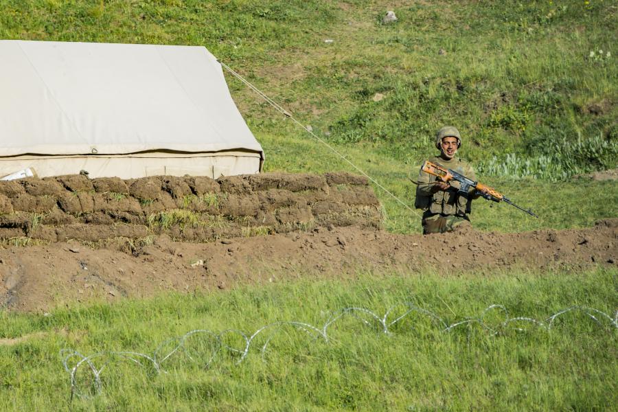 Hegyi-Karabah: nem enyhül a blokád