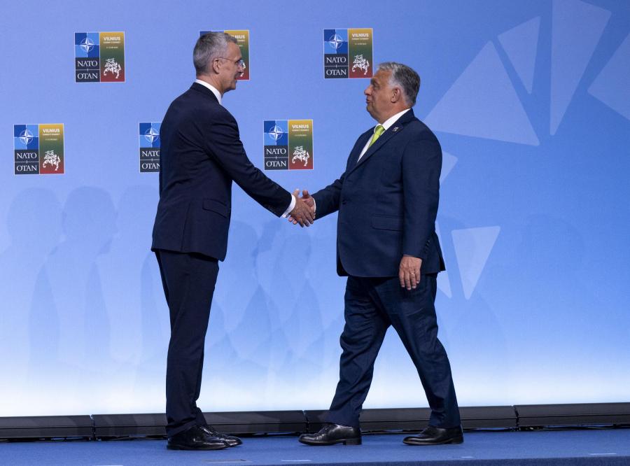 Orbán Viktor telefonon megígérte a NATO-főtitkárnak, hogy most már mielőbb megszavazzuk a svéd csatlakozást