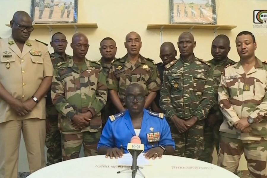 Katonai puccsal távolították el a hatalomból Niger vezetőjét 
