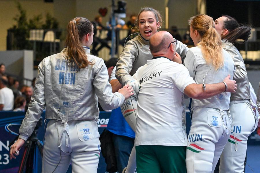 Megvédheti címét a magyar női kardcsapat a milánói vívó-világbajnokságon