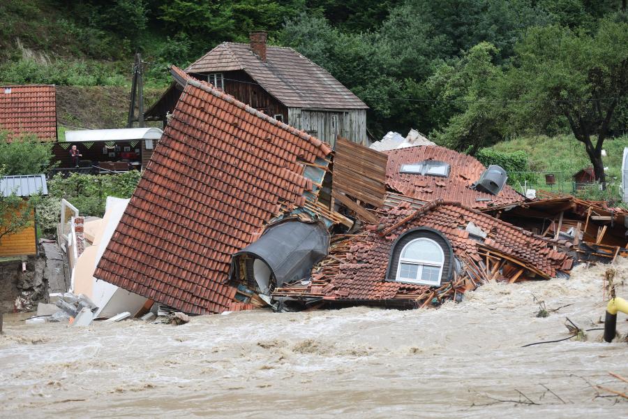 Több száz embert kellett evakuálni Ausztriában és Szlovéniában a heves esőzések miatt 