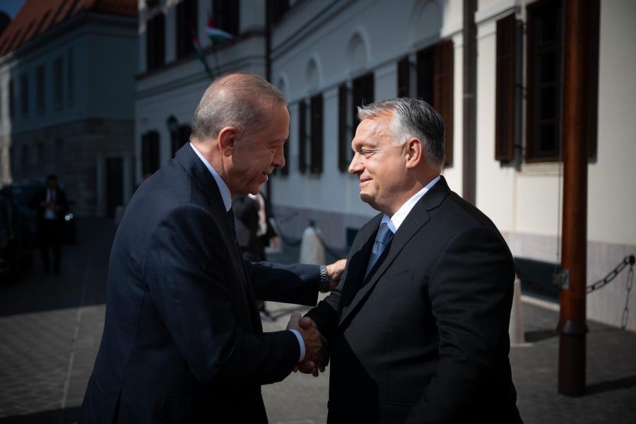 Orbán és Erdogan megvitatta a svédek NATO-csatlakozásának ügyét is 