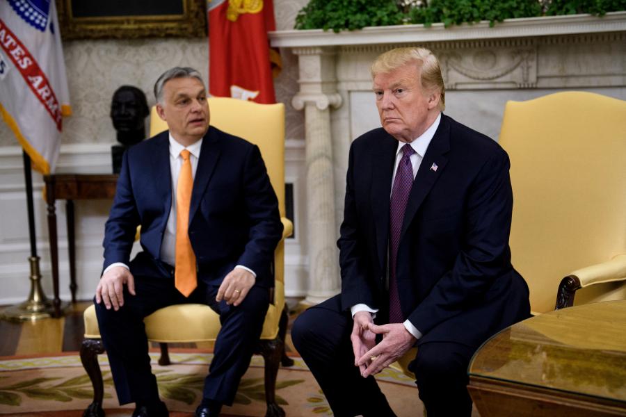Donald Trump megköszönte Orbán Viktornak, hogy őt dicsérte a Tucker Carlsonnak adott interjújában