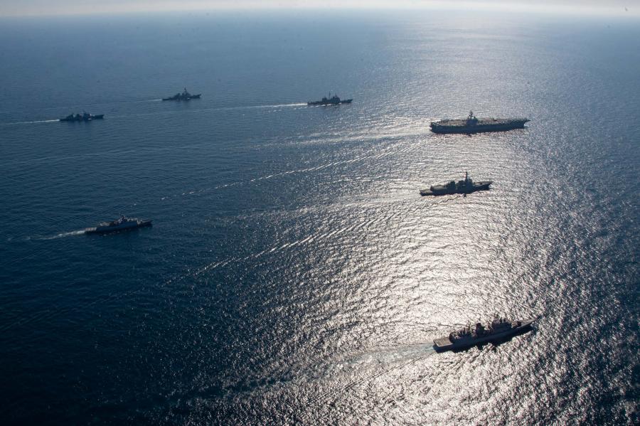Közös amerikai-dél-koreai tengeri hadgyakorlat kezdődött Dél-Korea partjainál