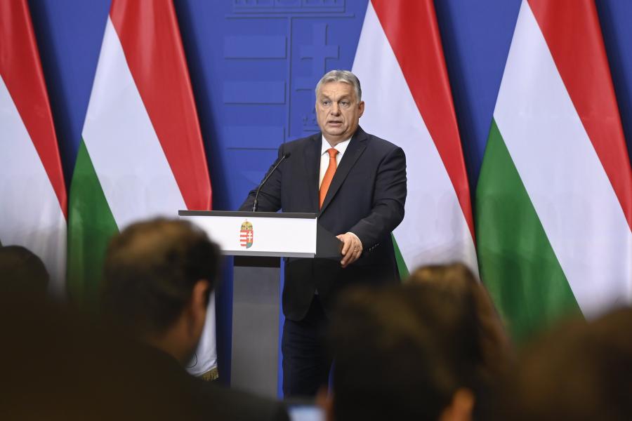 Orbán Viktor: Novemberben átlagosan félhavi nyugdíj-kiegészítést fizetünk az időseknek! 
