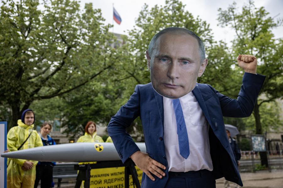 Az orosz propagandista atombombát robbantana Szibéria felett, a Kreml szólt, hogy nem kellene