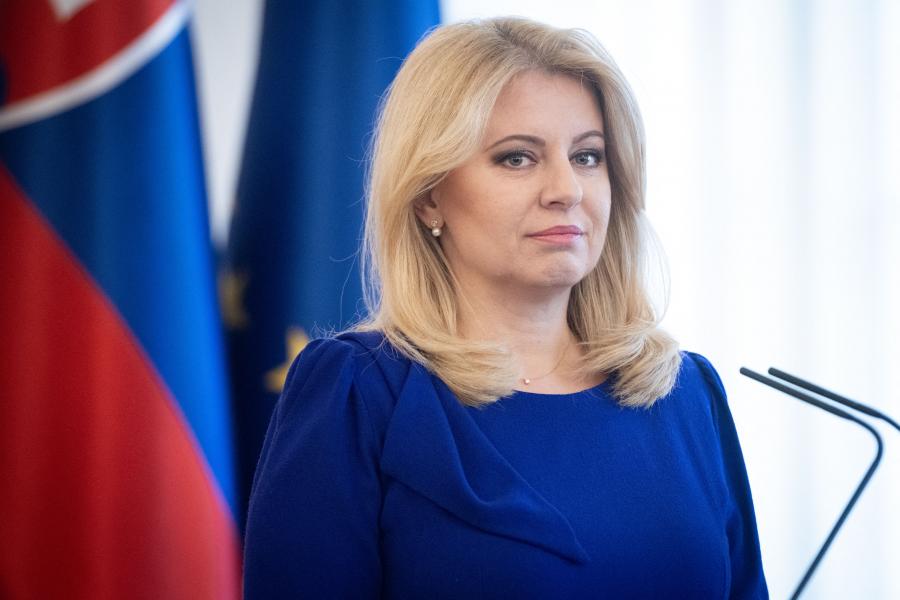 Szlovákia elnöke felfüggesztette a fegyverszállításokat Ukrajnának
