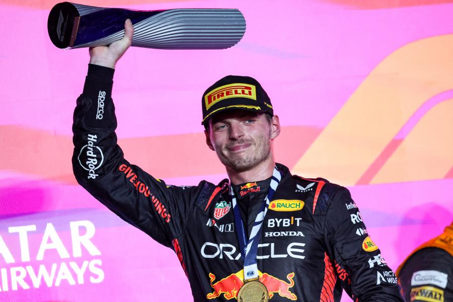 Verstappen simán nyerte a Katari Nagydíjat