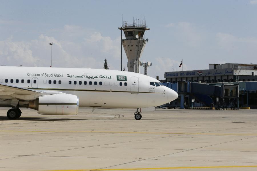 Szíria repülőtereit bombázta Izrael