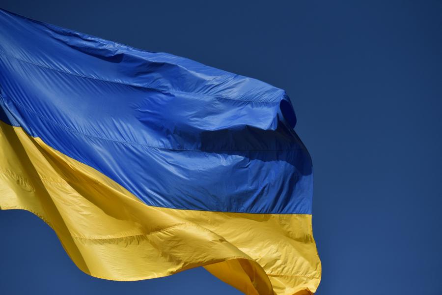 Ukrán zászlókat rongáltak meg, őrizetbe vettek hat magyar szurkolót Litvániában
