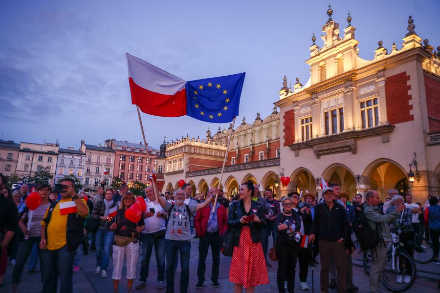 Vége a vétóknak, Lengyelország eminensként térne vissza az Európai Unióba
