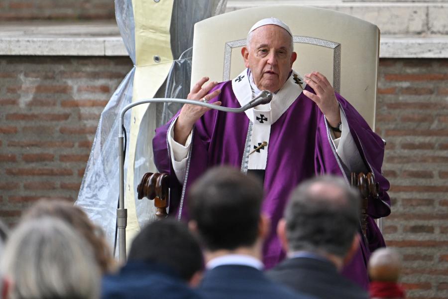 Ferenc pápa: Migrációra szükség van