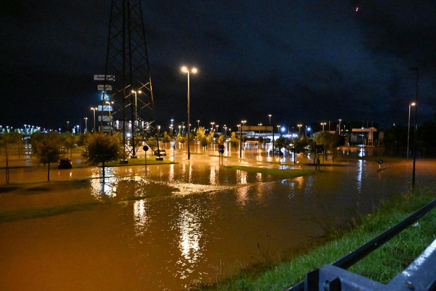 Már tíz ember halt meg a Ciarán vihar miatt Európában