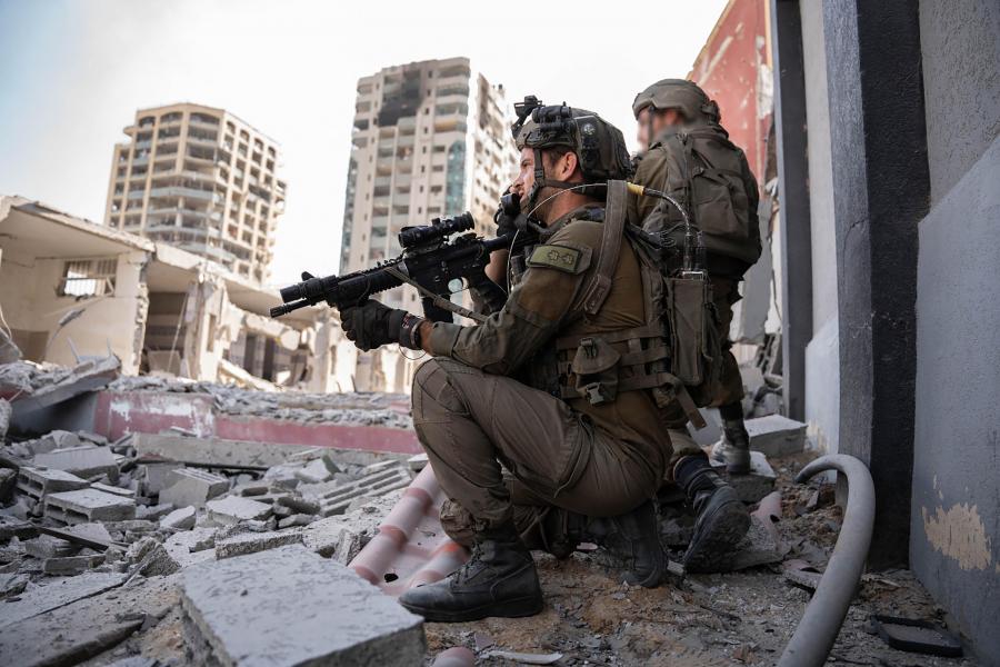 Izrael lebombázta a Hamász vezetőjének egyik házát