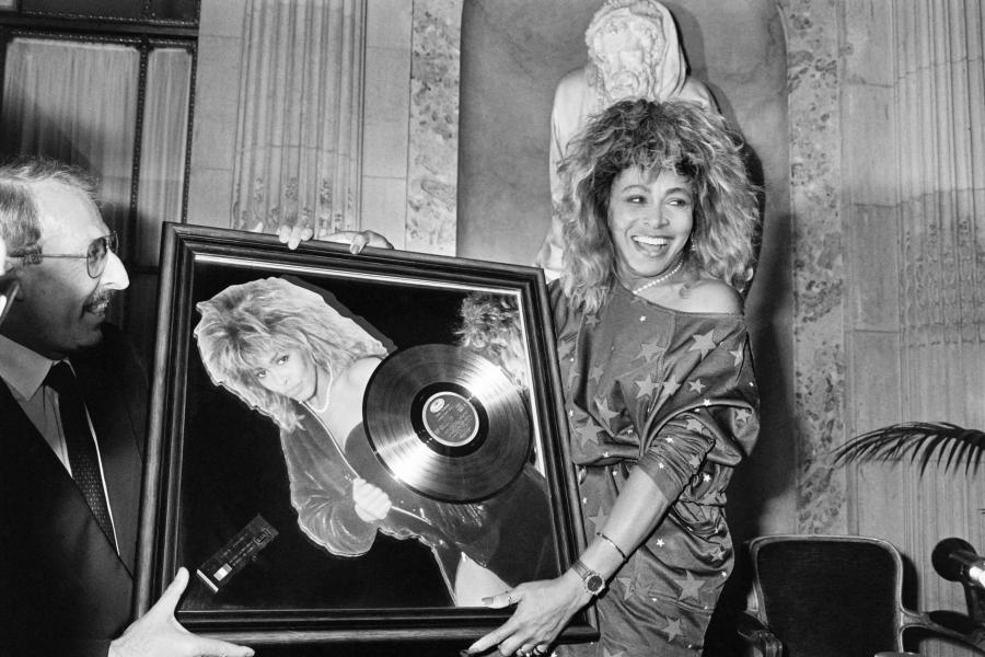 Hegyi Iván: Tina Turner tarol