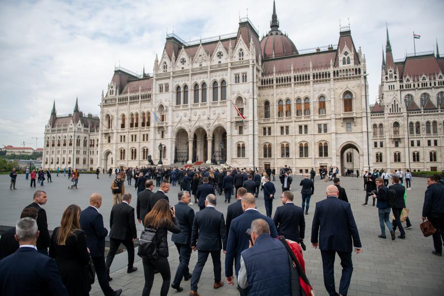 Soron kívüli ülést kezdeményezett a Fidesz a szuverenitásvédelmi törvényjavaslat miatt