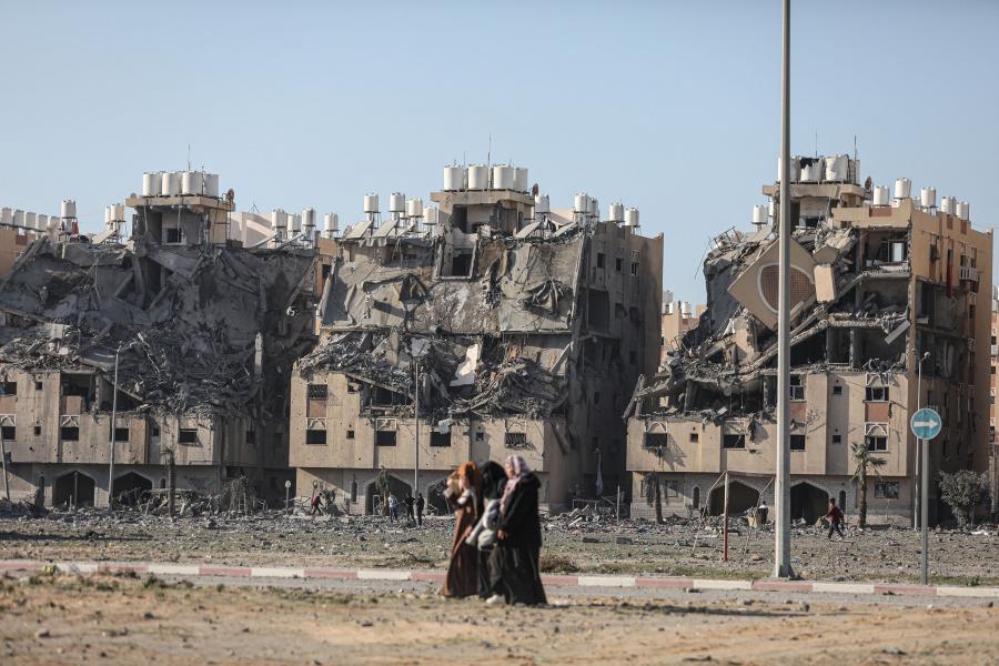 Izrael folytatja a támadásokat a Gázai övezet déli részén, többfelé otthonuk elhagyására szólította fel a lakosokat
