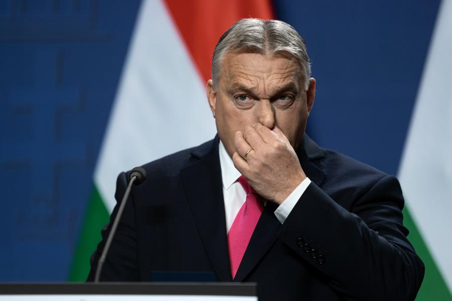 A mítoszszédelgés művészete – Orbán Viktornak nem a polgári értékek fontosak, hanem az, hogy beszéljenek róla